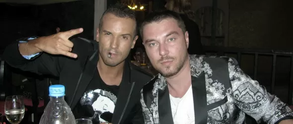 Крум отпразнува рождения си ден с колеги край морето