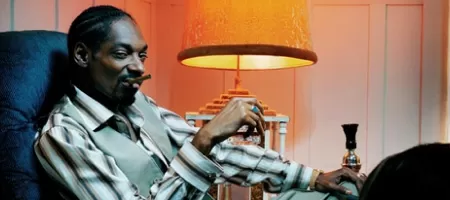 Снууп Дог праща домочадието при Дейвид Бекъм