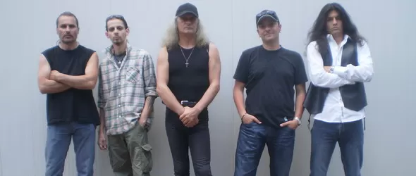 Драго Драганов с нов солов албум, събра цяла банда за следващия