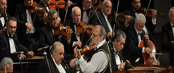 100 цигански цигулки сред оглушителни аплодисменти в НДК