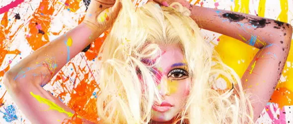 Спечели новия албум на Ники Минаж