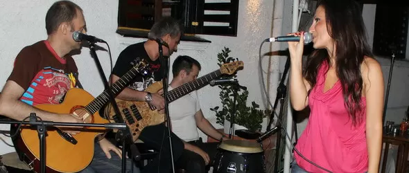 Виж кой спечели двоен пропуск за акустичния сет на Мери Бойс Бенд