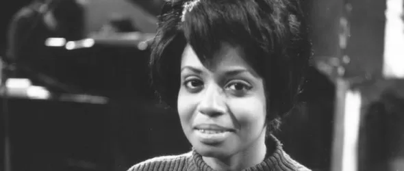 Отиде си голямата Fontella Bass