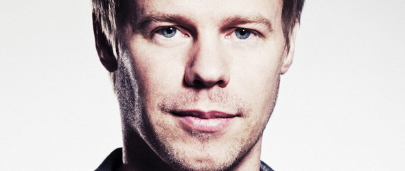 Нахакани диджеи около Armin van Buuren на ASOT 600
