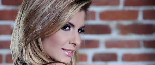 Анелия замина на екзотична почивка