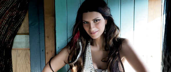 Laura Pausini се събра с Josh Groban за дует