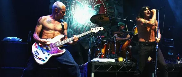 Коачела събира десетки хиляди рокаджии в пустинята