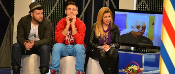 Сани Алекса и Ангел и Мойсей канят Етиен Леви в Имаш поща