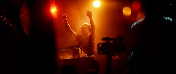 Преобразяват зала Арена Армеец заради Armin van Buuren