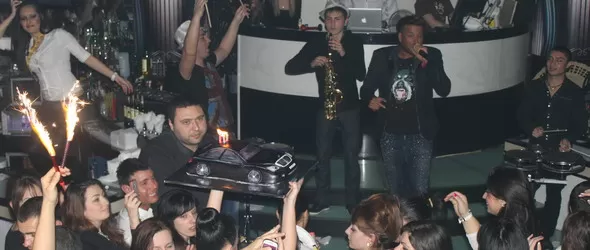 Азис получи Майбах за рождения си ден