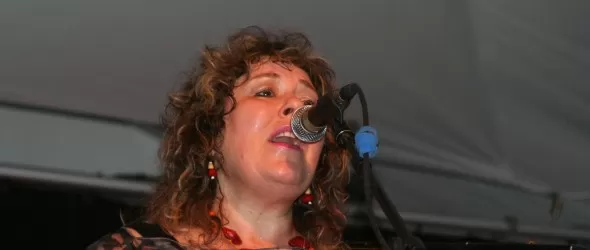 Big Mama Montse идва в София с испански блус