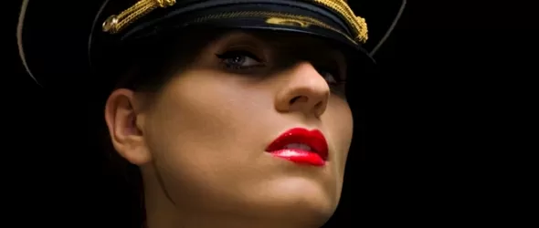 Fashion Drugs превръща пепеляшки в клубни красавици