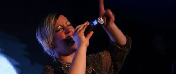 Шоков екстаз с Алис Ръсел