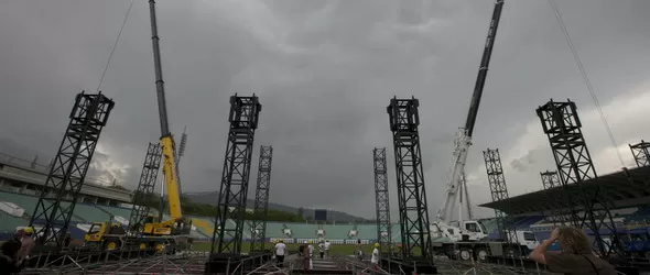 Тировете на Bon Jovi вече са в България