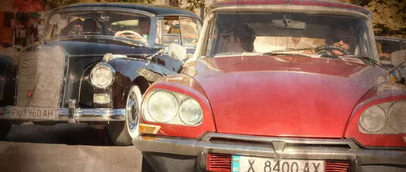 Пловдив се потапя в блясъка на миналия век с ретро парад и суинг