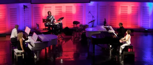 Експлозия на четири пиана в Световния ден без тютюнопушене