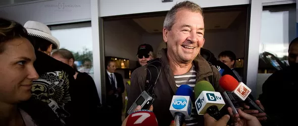 Бира и вино за Дийп Пърпъл в Пловдив