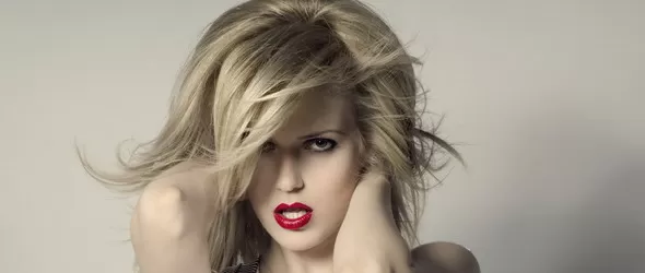 А някой кара колело...Нели Петкова с нов клип (видео)