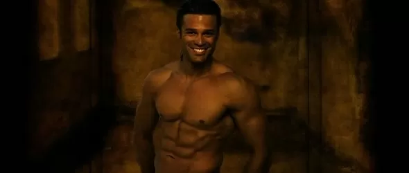 Гръцки атлет зад пулта в столичния Boutique Lounge Bar