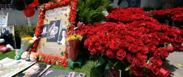 4 години по-късно Кралят на попа живее в сърцата на феновете