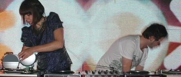 Диско фуриите от Crazy P остават на море у нас