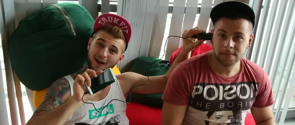 Ангел и Моисей като режисьори на забавлението