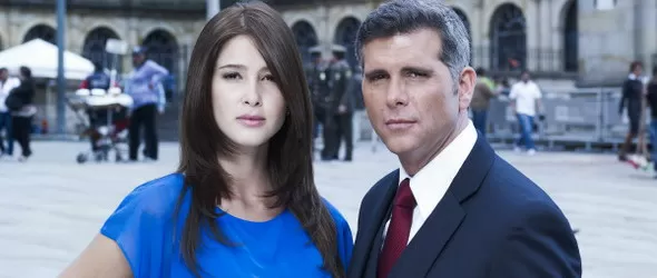 Музикална звезда и дизайнер с главни роли в сериала Първата дама