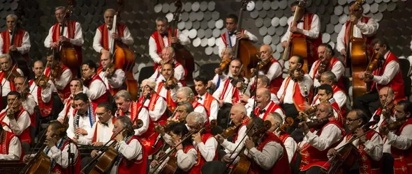 100-те унгарски цигулки за първи път в Пловдив, Бургас и Варна