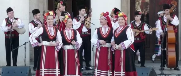Фолклорни танци от Египет, Индонезия и Грузия  на феста в Бургас