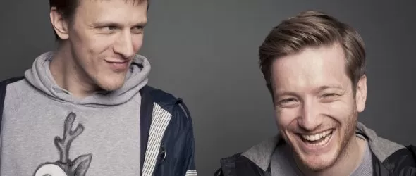 Палитра от музика и цветове с Mr. Dero и МС Klumzy Tung