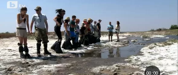 Бобо в  дуел с Николета в Африка: звездите сигурно са полудели