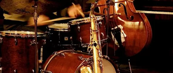 Есен, джаз и чай в Tea House Live