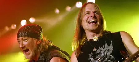 Дийп Пърпъл провождат Дмитрий Медведев от Газпром?