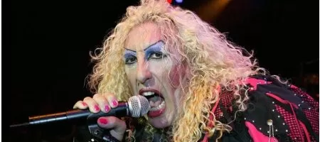 Ди Снайдър си говори с мъртъвци