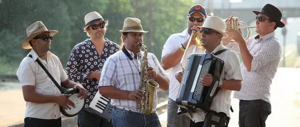 Силни страсти и дълбоки чувства с РомаНено Проджект