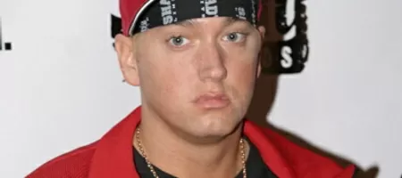 Еминем получи оферта от компания за диетични продукти