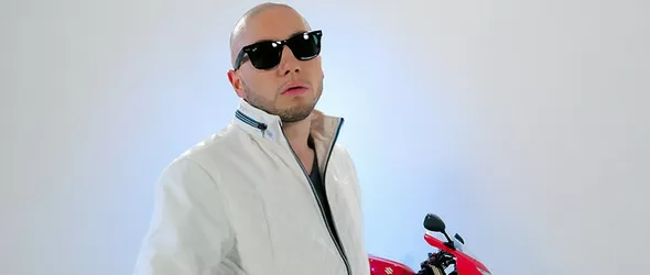 Ano акатува с електро- поп Ето така