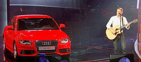 Брайън Адамс се нареди сред рекламните лица на Audi A4
