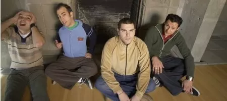 Ейлиън Ент Фарм се завръщат!