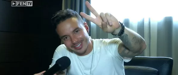 J Balvin, Азис, Алисия и Ангел в Зад кулисите по ФЕН ТВ