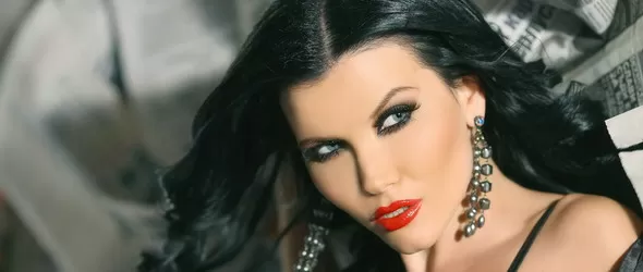 Теодора отлага премиерата на новия си клип