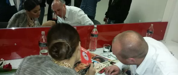 Цеца просълзена от изненадата на Balkanika Music Television