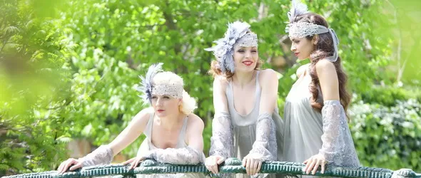 Sentimental Swingers отбелязват рожден ден с тройна премиера