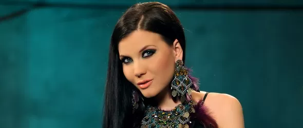 Теодора очаква първото си дете