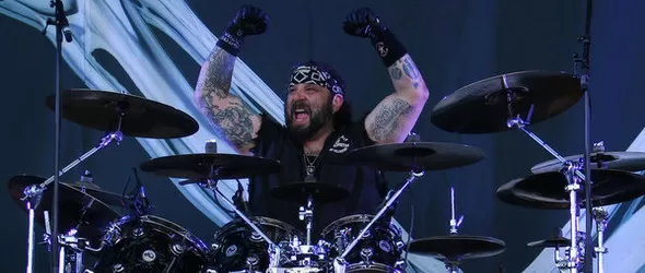 Почина Антъни Джъд Перо (Twisted Sister, Adrenaline Mob)