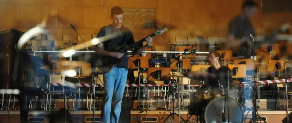 С Eyot в други измерения