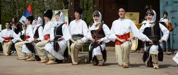 Международният детски фолклорен фест: мост между различни култури