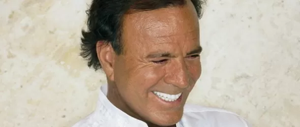 Хулио Иглесиас ще пее със сина си в София на 26 май