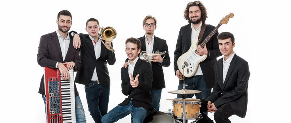 Funky Miracle с първи самостоятелен видеоклип