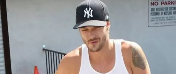 Кевин Федърлайн започва да работи по втори албум